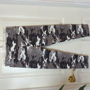 J.Crew Women's Camo Leggings Size Small